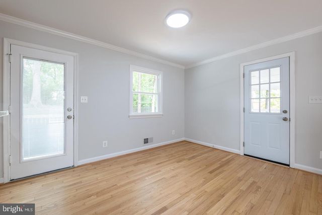 7032 COVENTRY RD, Alexandria, VA 22306
