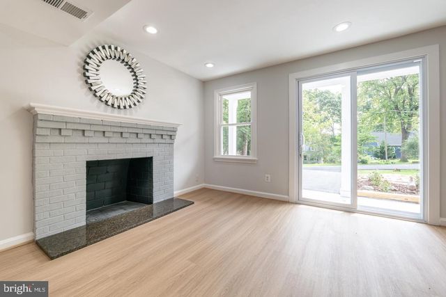 7032 COVENTRY RD, Alexandria, VA 22306