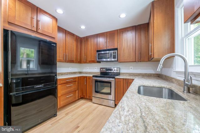 7032 COVENTRY RD, Alexandria, VA 22306