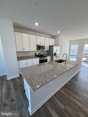 10967 BARNARD PL, White Plains, MD 20695