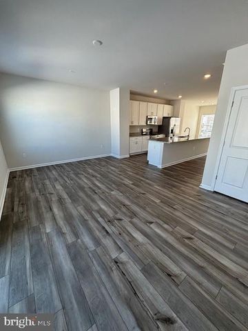 10967 BARNARD PL, White Plains, MD 20695