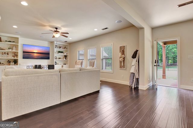 375 Grandmas Lane, Fayetteville, GA 30215