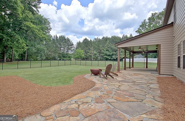 375 Grandmas Lane, Fayetteville, GA 30215