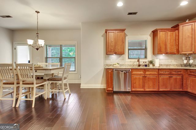 375 Grandmas Lane, Fayetteville, GA 30215