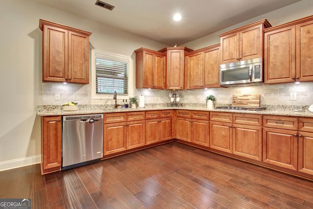 375 Grandmas Lane, Fayetteville, GA 30215