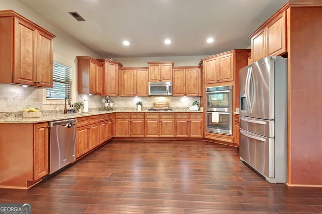 375 Grandmas Lane, Fayetteville, GA 30215