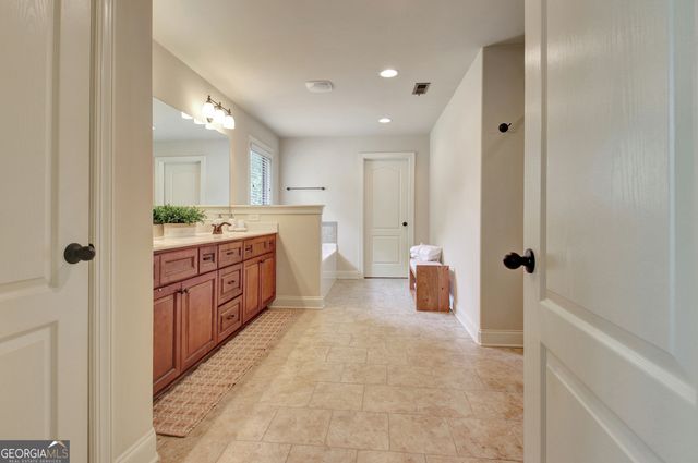 375 Grandmas Lane, Fayetteville, GA 30215