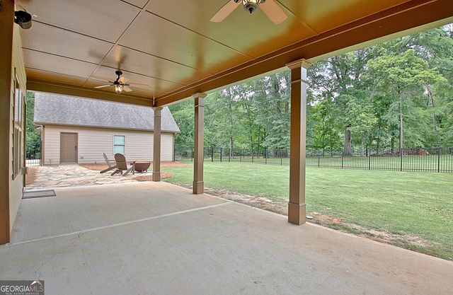375 Grandmas Lane, Fayetteville, GA 30215