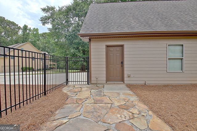 375 Grandmas Lane, Fayetteville, GA 30215