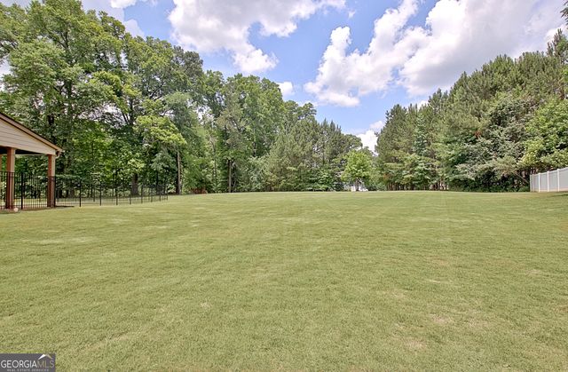 375 Grandmas Lane, Fayetteville, GA 30215
