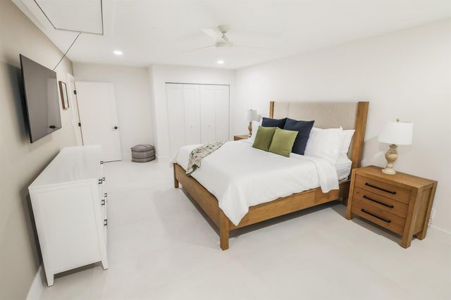 3127 Sherwood Boulevard, Delray Beach, FL 33445