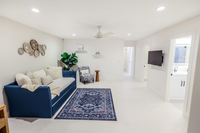 3127 Sherwood Boulevard, Delray Beach, FL 33445