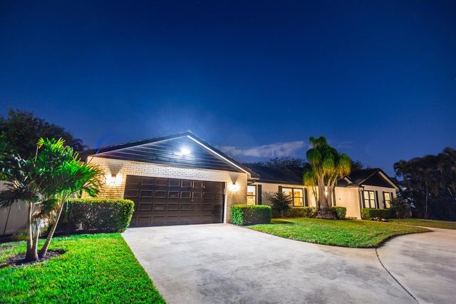 3127 Sherwood Boulevard, Delray Beach, FL 33445