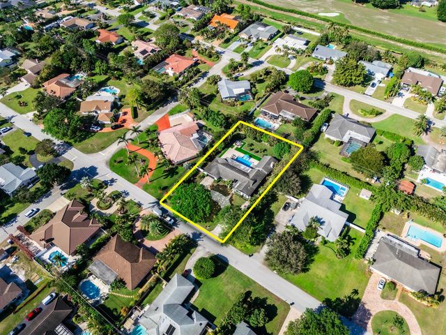 3127 Sherwood Boulevard, Delray Beach, FL 33445