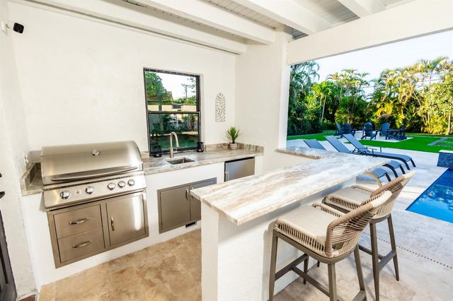 3127 Sherwood Boulevard, Delray Beach, FL 33445