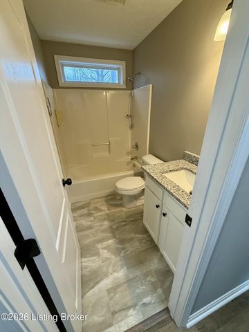 6229 Camden Cir, Crestwood, KY 40014