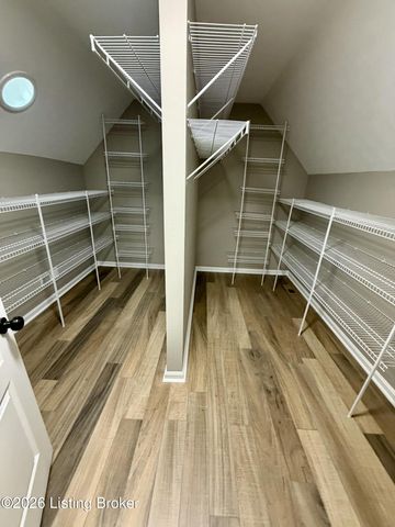 6229 Camden Cir, Crestwood, KY 40014