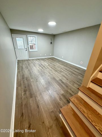 6229 Camden Cir, Crestwood, KY 40014