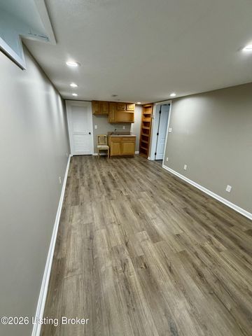 6229 Camden Cir, Crestwood, KY 40014