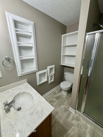 6229 Camden Cir, Crestwood, KY 40014