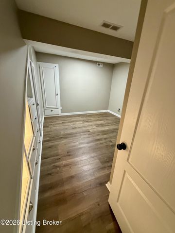 6229 Camden Cir, Crestwood, KY 40014