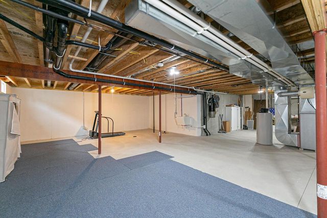 4741 WESTBROOK COURT, Appleton, WI 54914