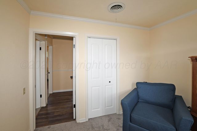 2409 Rosewood Lane, Pampa, TX 79065