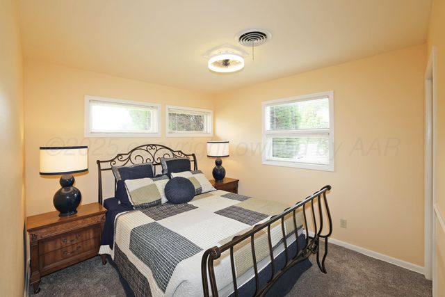 2409 Rosewood Lane, Pampa, TX 79065