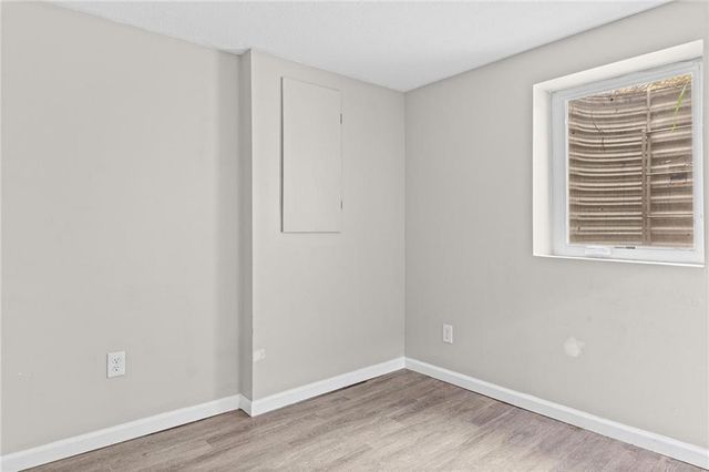 11230 College Avenue, Kansas City, MO 64137