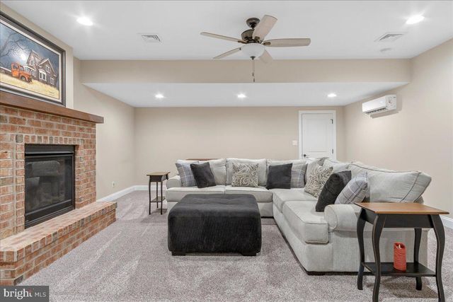 7654 WINDMILL ROAD, Greencastle, PA 17225