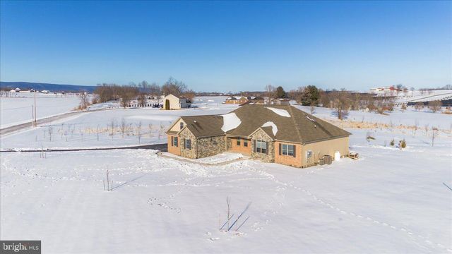 7654 WINDMILL ROAD, Greencastle, PA 17225