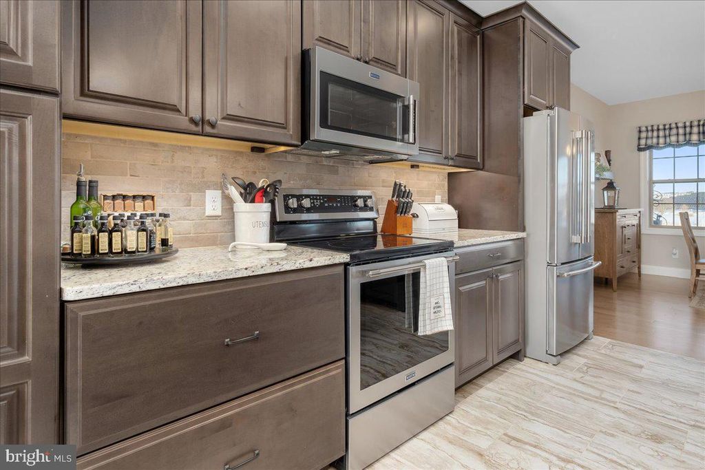 Image 14 of property listing at 7654 WINDMILL ROAD, Greencastle, PA 17225