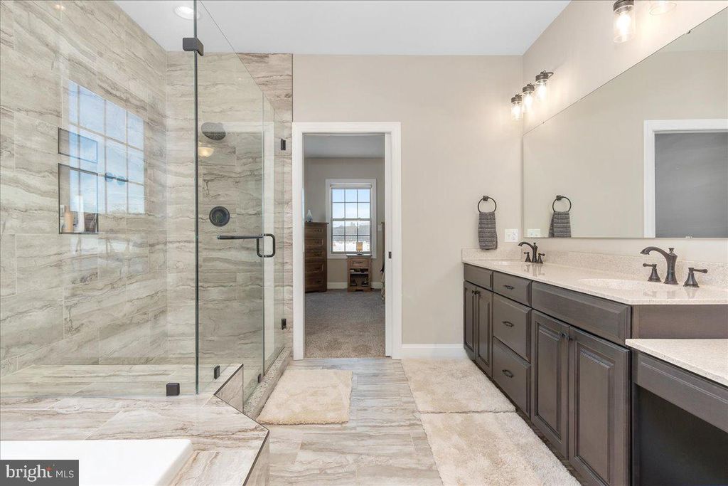 Image 17 of property listing at 7654 WINDMILL ROAD, Greencastle, PA 17225