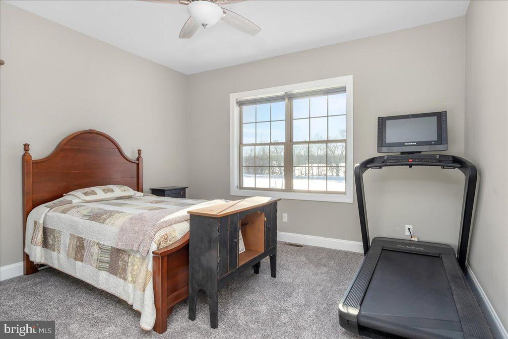 Image 22 of property listing at 7654 WINDMILL ROAD, Greencastle, PA 17225