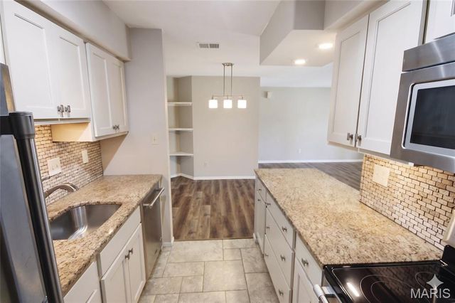 111 Shirley Ridge Drive, St Charles, MO 63304