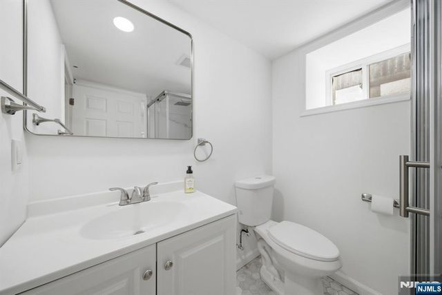 42 Spring Valley Avenue, Hackensack, NJ 07601