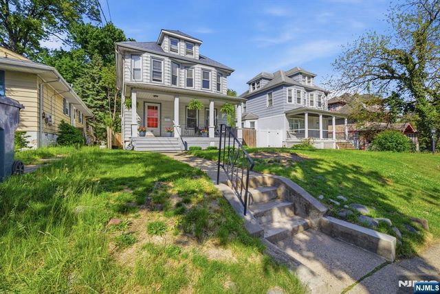 42 Spring Valley Avenue, Hackensack, NJ 07601