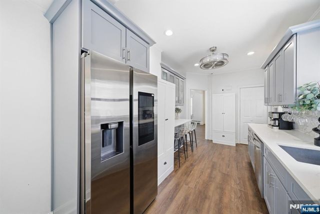 42 Spring Valley Avenue, Hackensack, NJ 07601