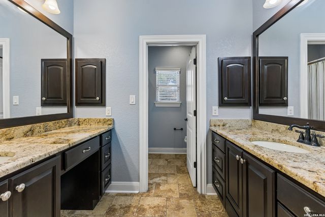 148 Woodlands, La Vernia, TX 78121