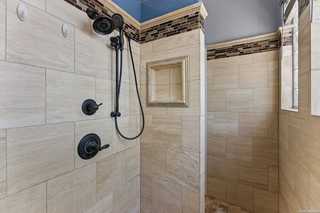 148 Woodlands, La Vernia, TX 78121