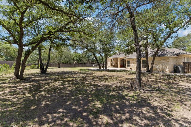 148 Woodlands, La Vernia, TX 78121