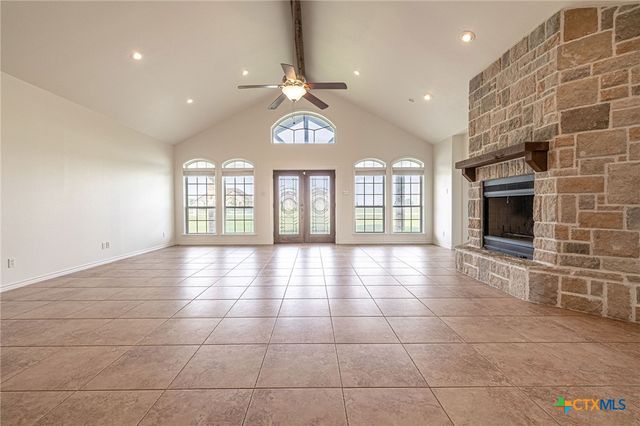 45 Blue Heron Drive, Port Lavaca, TX 77979