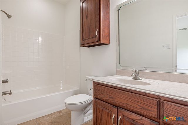 45 Blue Heron Drive, Port Lavaca, TX 77979