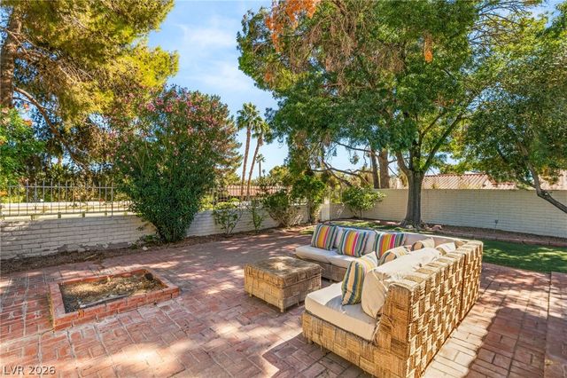 2101 Calle De Espana, Las Vegas, NV 89102