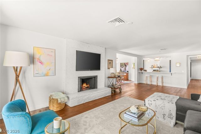 2101 Calle De Espana, Las Vegas, NV 89102