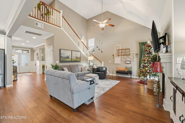 521 Vivian Lee Lane, Knoxville, TN 37934