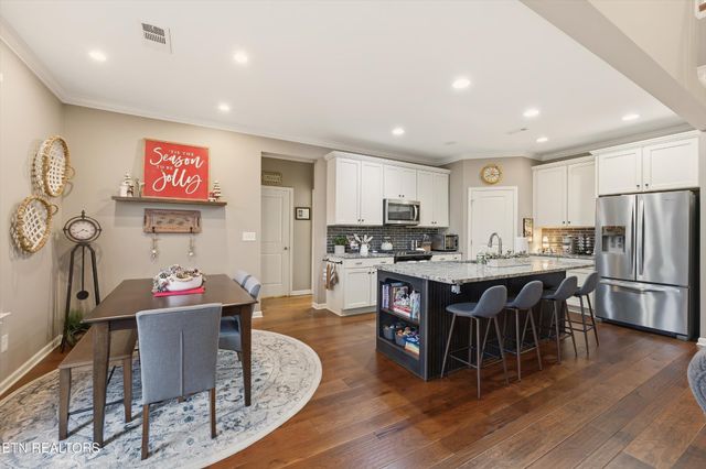 521 Vivian Lee Lane, Knoxville, TN 37934