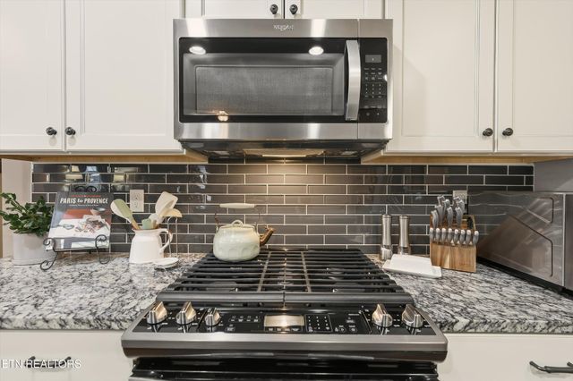 521 Vivian Lee Lane, Knoxville, TN 37934