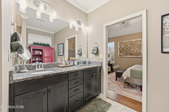 521 Vivian Lee Lane, Knoxville, TN 37934