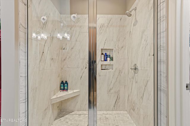 521 Vivian Lee Lane, Knoxville, TN 37934